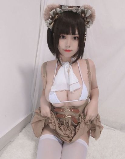 秋霞