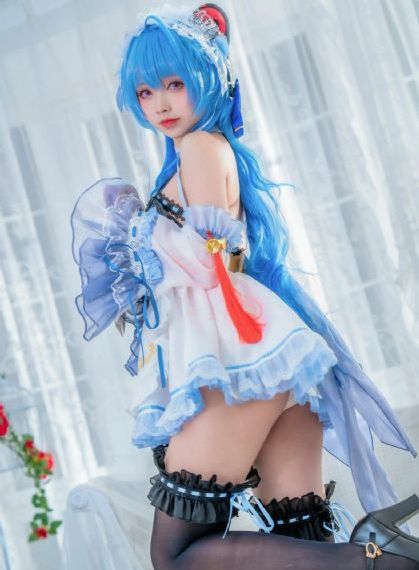 钢琴教师电影