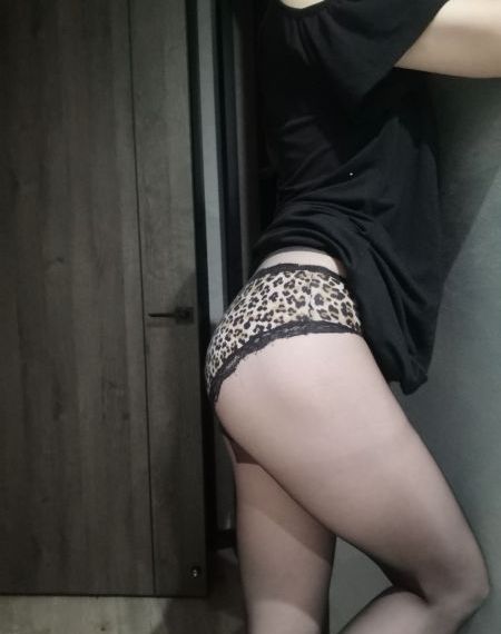 玉足