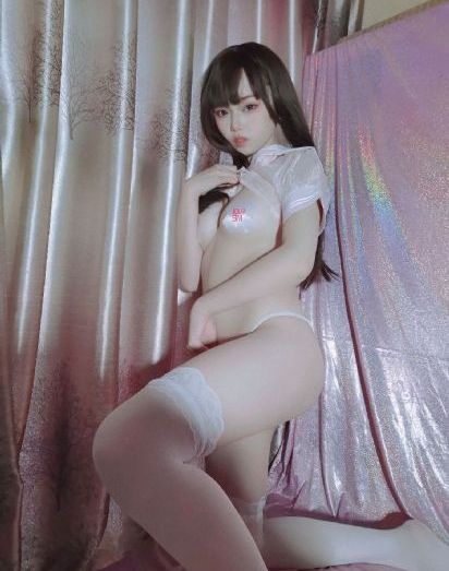 小村春色成刚